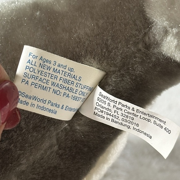 Seaworld Park Gray White Bottlenose Dolphin Plush 14 In Blue Eyes Stuffed Animal - Picture 6 of 13